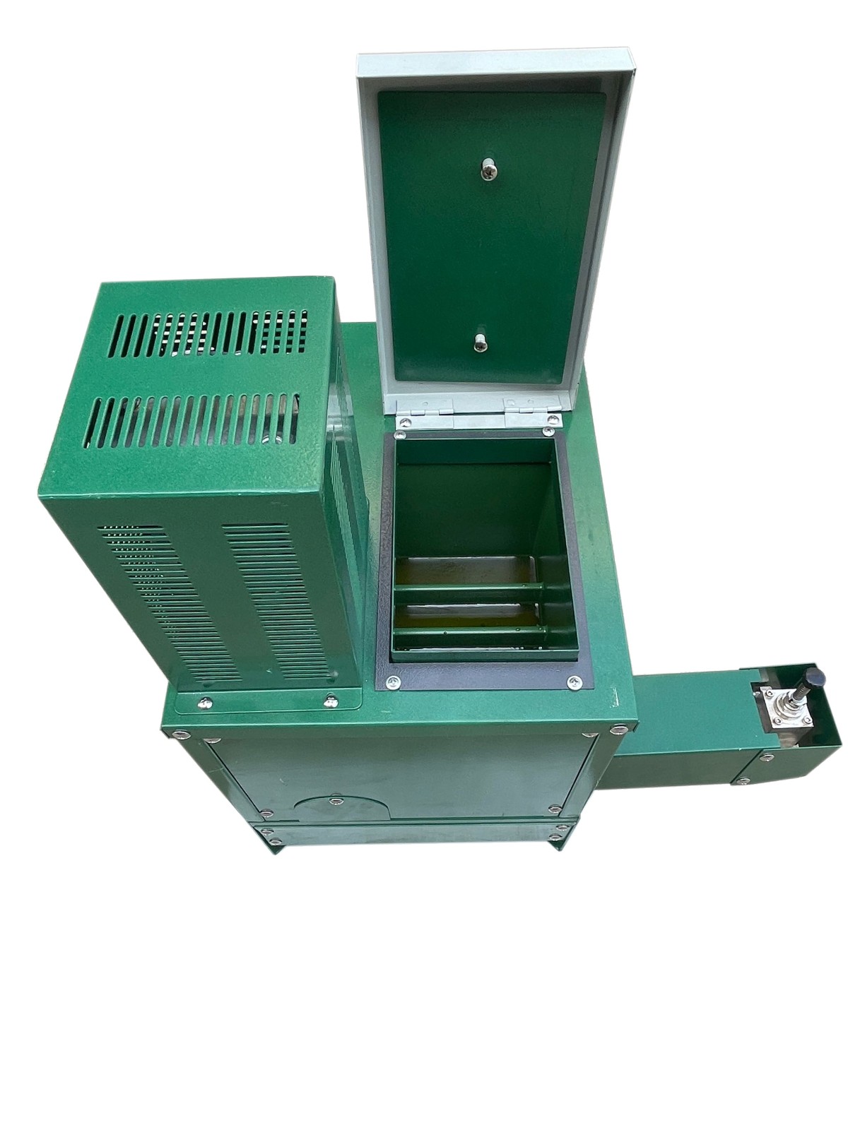 1764579349913952.jpg 1764579349913952.jpg